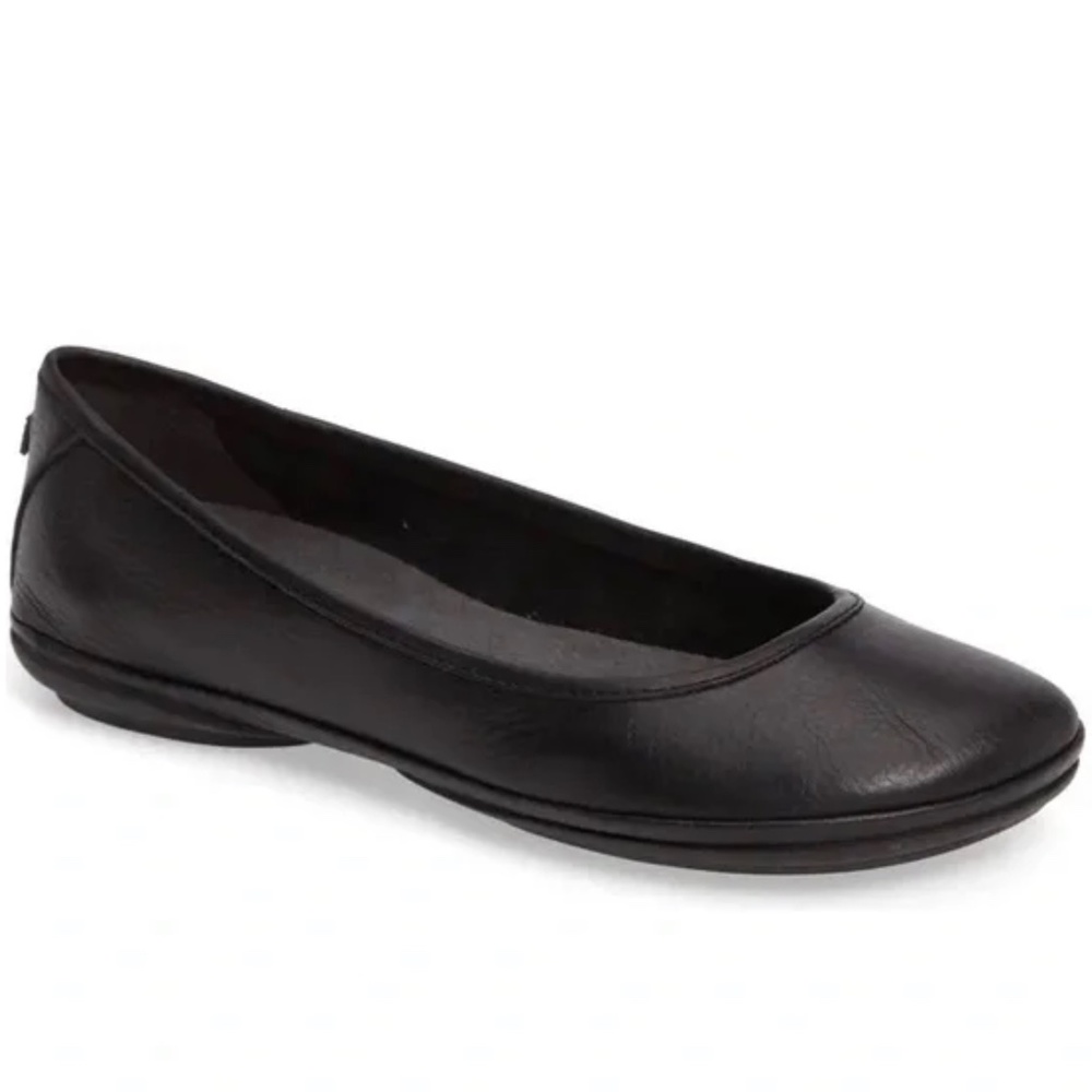 Camper - Black leather ballerinas,  Size 10*